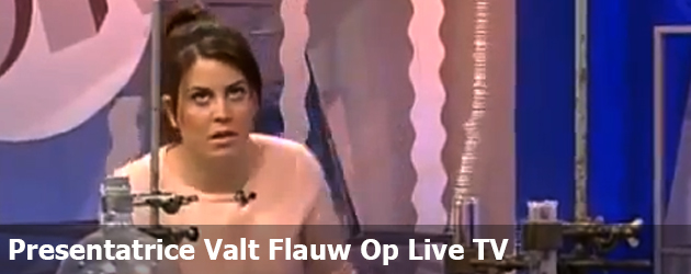 Presentatrice Valt Flauw Op Live TV