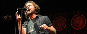 De Nieuwe Pearl Jam Heet Sirens