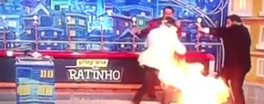 Man In De Brand Op De Braziliaanse TV