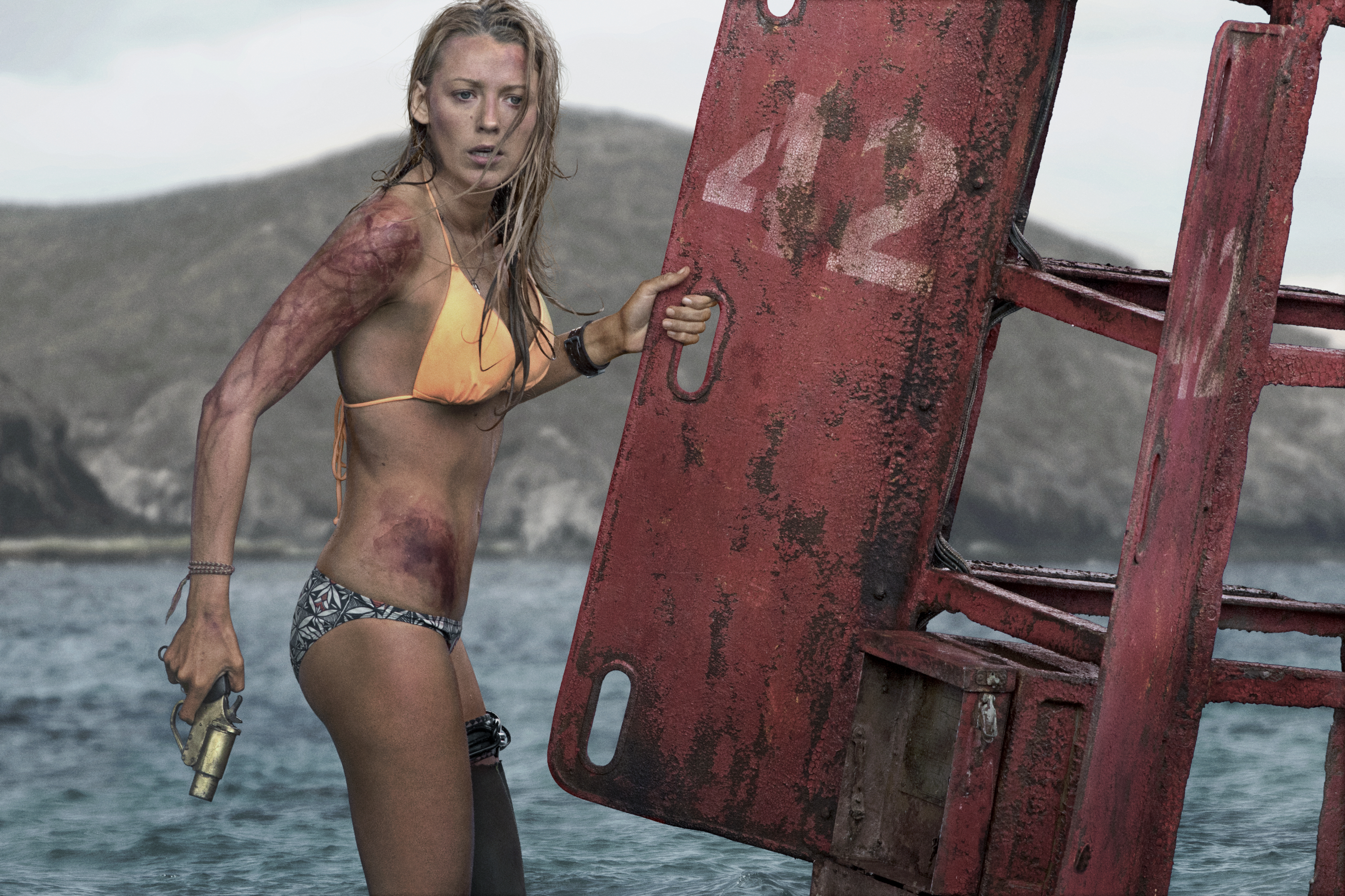 Nieuwe Trailer The Shallows Met Blake Lively En een Haai